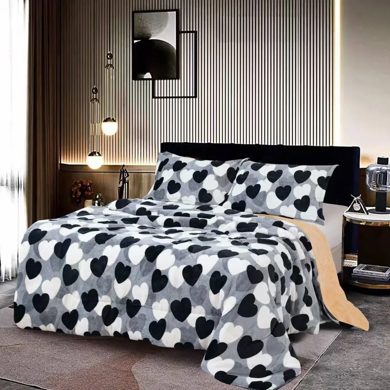 Pilota Cocolino cu Blanita, 200x230cm + 2 Fete de Perna 50x70cm - Inimi Monocrome - PM_P033B