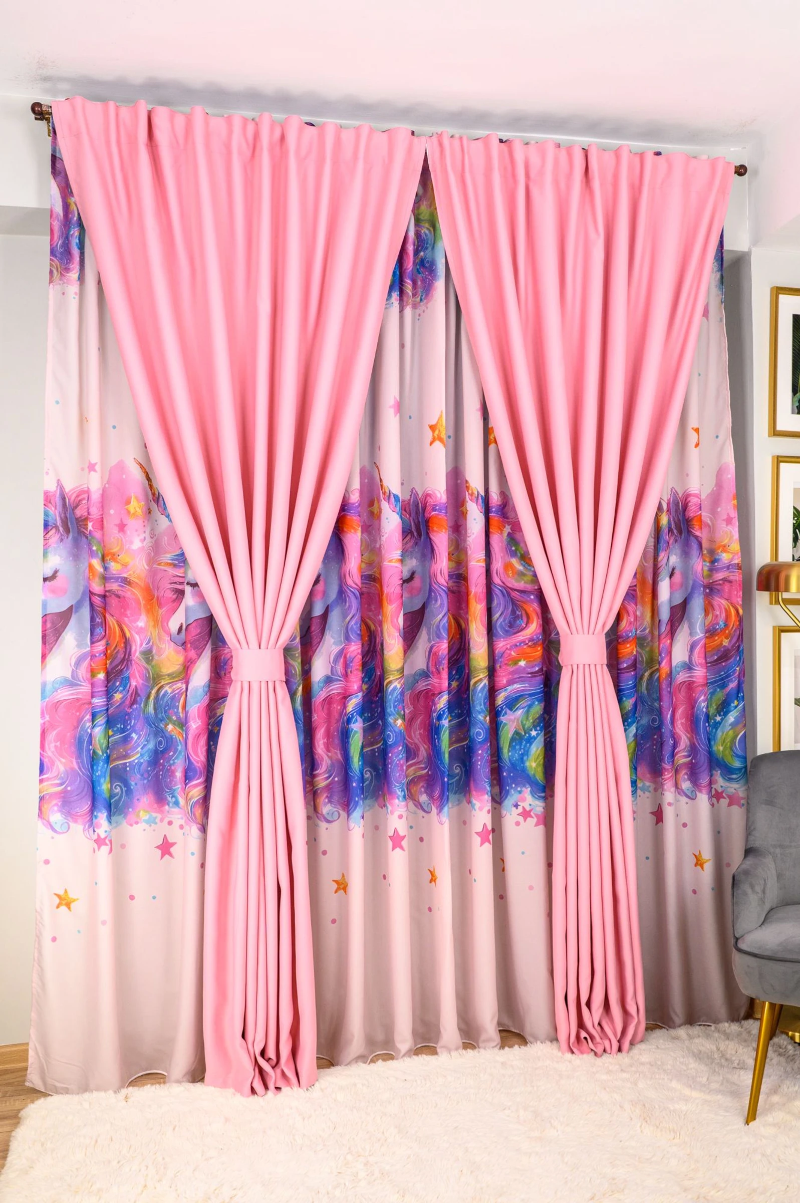 Set Merlin - Perdea din Matase 3D Unicorni si Draperie Blackout Roz Drajeu