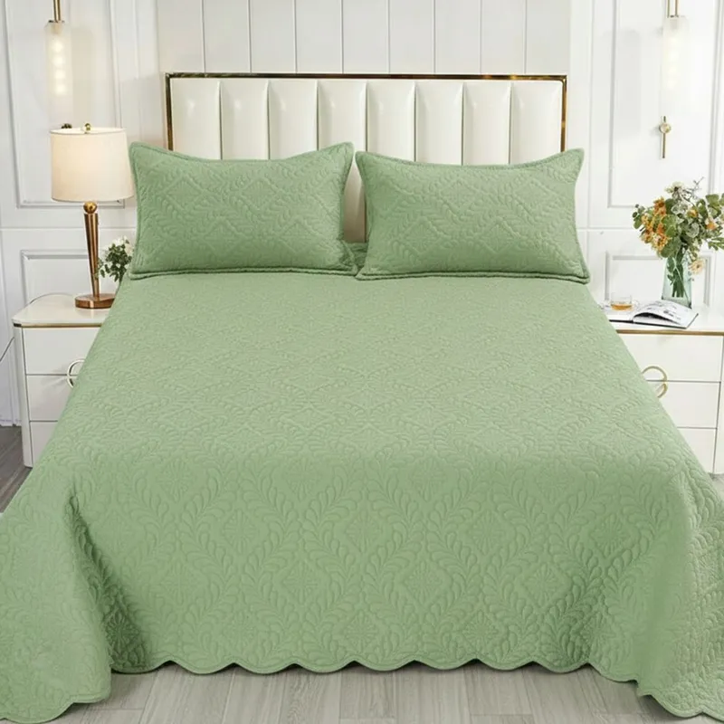 Set 3 Piese Cuvertura de Pat Uni Catifea + 2 Fete de Perna 54x75 cm - Verde Kaki Deschis - CVF_M109B