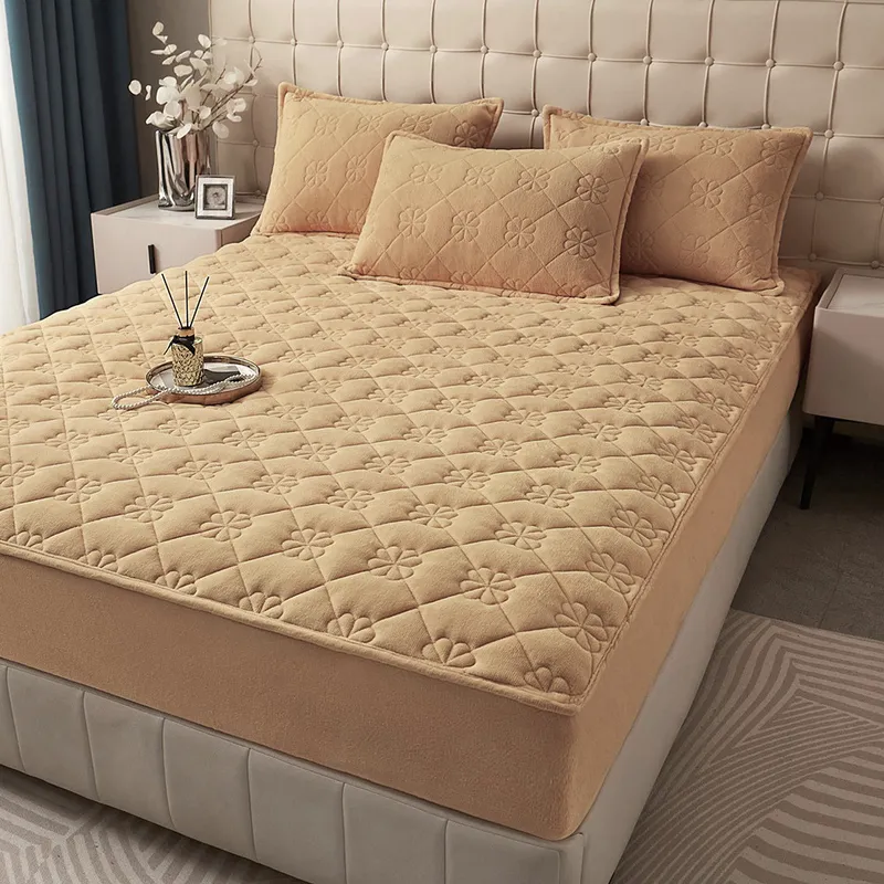 ConfortSoft - Husa de Pat Premium din Catifea Matlasata 140x200 + 2 Fete Perna - Galben Mustar - CECTF_M034