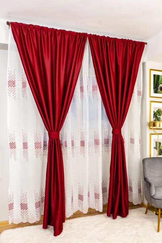 Set Benevento - Perdea din In Ritm Visiniu cu Alb PERD073D_300X245_D2_02_ATL si Draperii Blackout Visiniu Intens - BOTD006_100X245_C2_01_ATL cu Rejansa Set_ATL