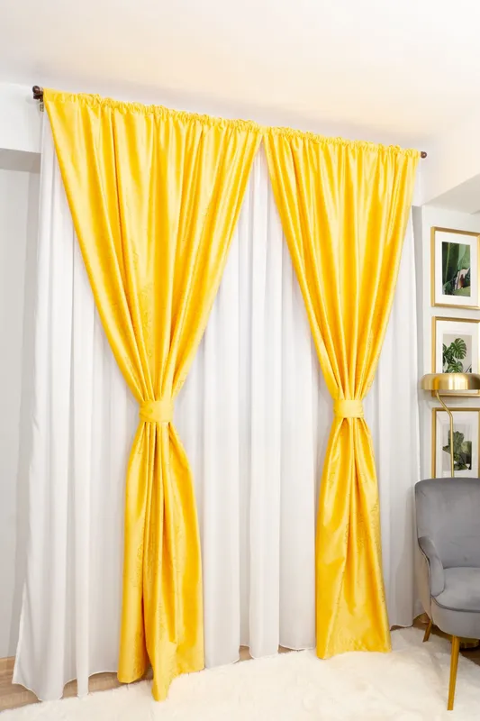 Set Luminita - Perdea Voal Alb PERD007 300x245cm si 2 Draperii din Catifea Imperiala - Galben Electric - CTFD048 2x100x245cm cu Rejansa Set_EMG