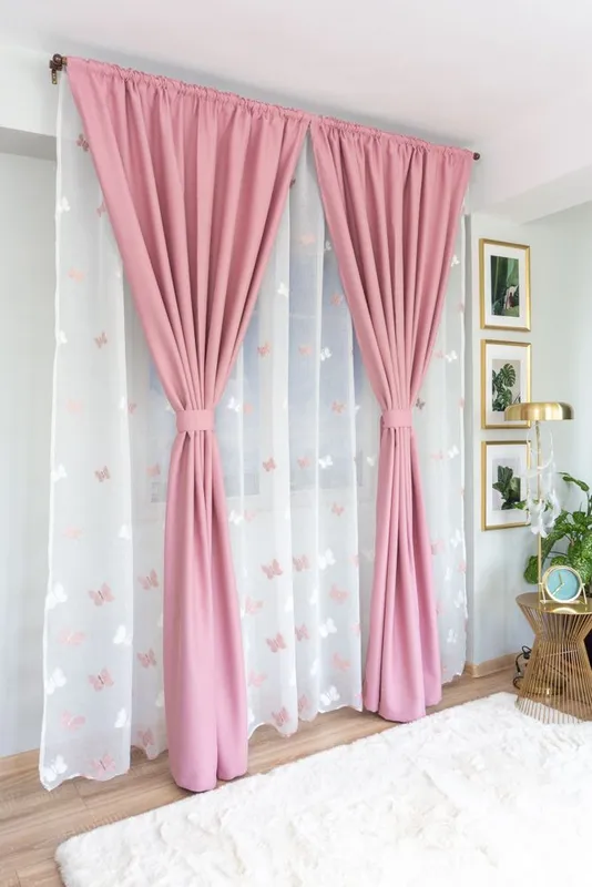 Set Jasmine Perdea din In cu Fluturi Roz si Draperie Roz Drajeu Blackout