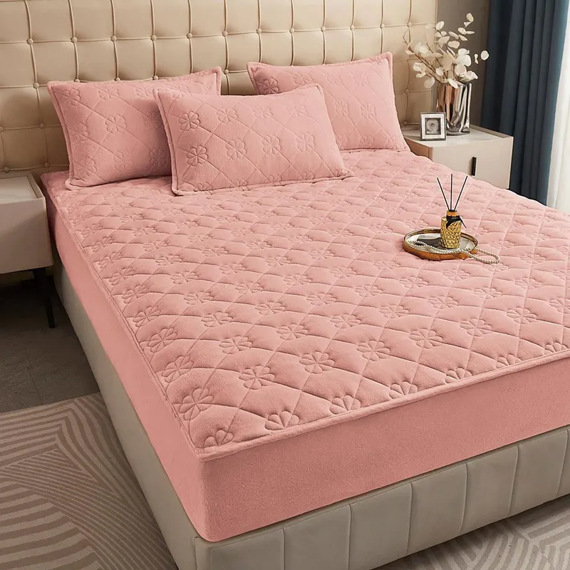 ConfortSoft - Husa de Pat Premium din Catifea Matlasata 140x200 + 2 Fete Perna - Roz - CECTF_M039