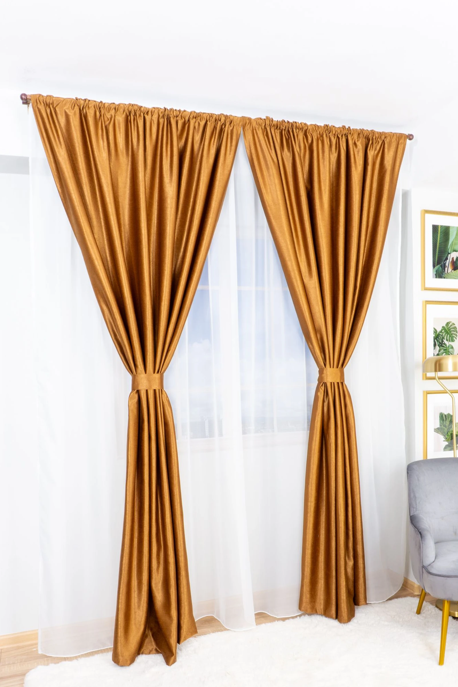 Set Fantasia - Perdea Alba Voal  PERD007_300x245_D1_20_ATL si Draperii Maro Deschis Soft - BOTD025D_100X245_B1_07_ATL cu Rejansa Set_ATL