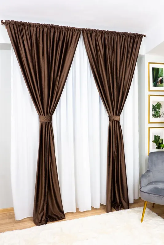 Set Gioia - Perdea Voal Alb PERD007 300x245cm si 2 Draperii din Catifea - Maro Inchis - CTFDA524 2x100x245cm cu Rejansa Set_EMG