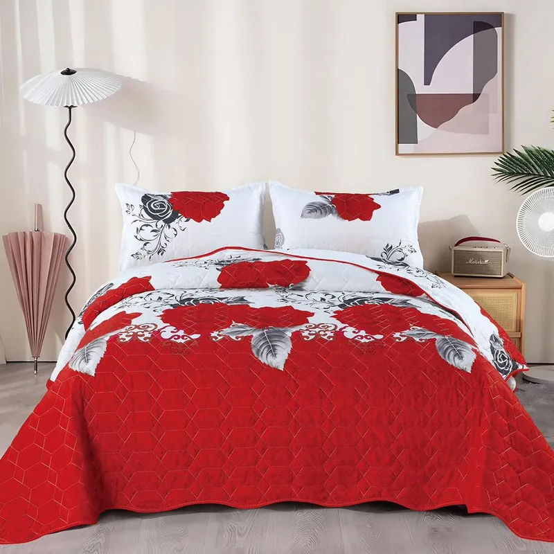 Set 3 Piese Cuvertura de Pat din Bumbac Satinat + 2 Fete de Perna 54x75 cm - Trandafiri Rosii - CVBS_M133B