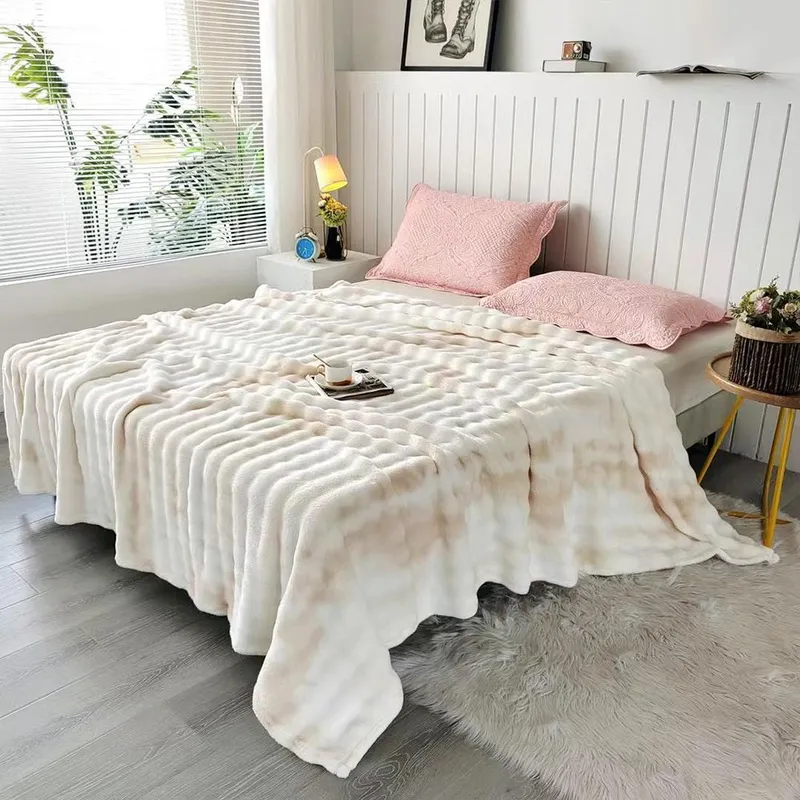 Patura Super Pufoasa 200x230cm - Alb Degrade - PCCS_T056